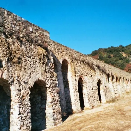 Moulin De Perle
